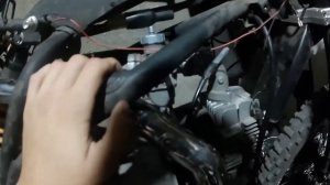 Школьник перебирает питбайк 125\ перебрал полностью мотоцикл а оказалась проводка🤯