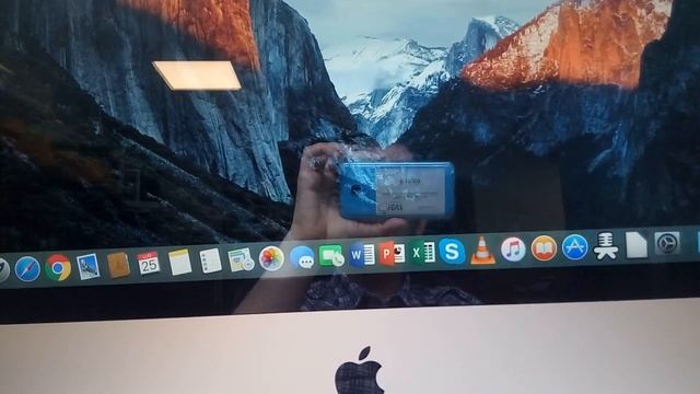 iMac 24" del 2008 4GB Fastizzato con SSD! #macfaaast смотреть онлайн
