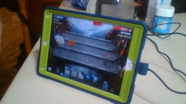 Random IPad & Tablet Games Series part 148 (Castle Crush w/ Storm Mode!) смотреть онлайн