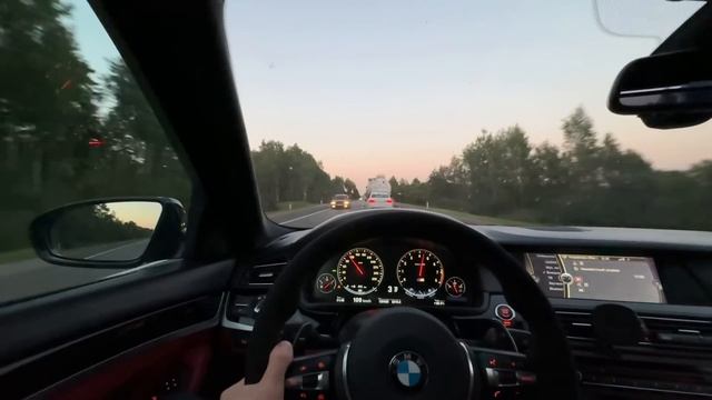 ПОЕХАЛ НА М5 F10 В ТРАССУ смотреть онлайн