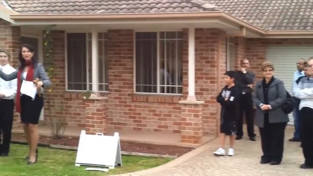 Auction for 12 Wolseley Place Ingleburn - Prudential Real Estate 4628 0033 смотреть онлайн