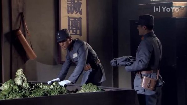 日軍欺辱被俘女兵，誰知女兵竟不畏生死，奮勇抵抗！#高燃精彩瞬间 #功夫 #中国电视剧#格斗 #mma #抗日 #武侠 #抗战#战争神剧