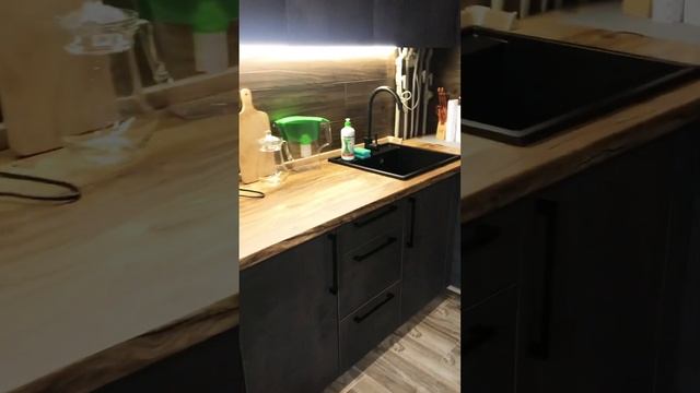 Олимпийский бульвар 4, посуточно смотреть онлайн