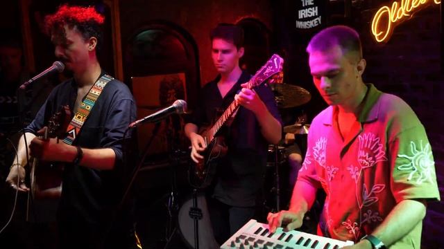 Квартира №8 - Пачка Сигарет (cover КИНО) смотреть онлайн