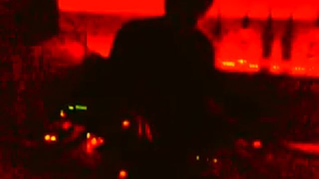 DJ Deee la Boy in клуб "Квартира".mov смотреть онлайн