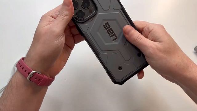 New UAG Pathfinder Series Case With MagSafe Unboxing And Review