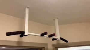 Установка потолочного турника