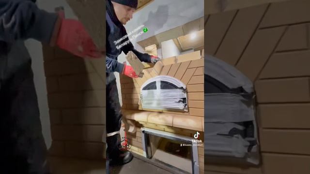 Замковый кирпич . Беларусь Пинск смотреть онлайн