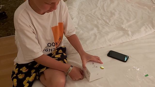 AirPods Pro смотреть онлайн