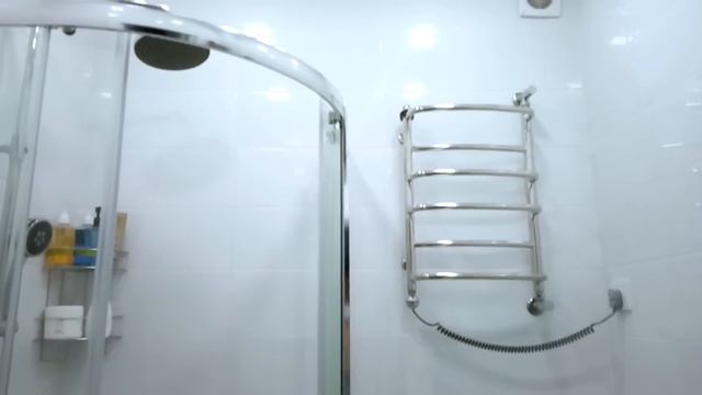 MINIMALIST APARTMENT TOUR 26 m2 (280 sqf) смотреть онлайн