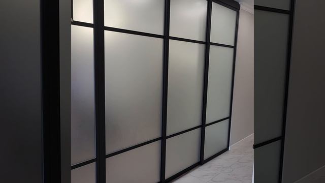 Раздвижная Перегородка с алюминиевого профиля. смотреть онлайн