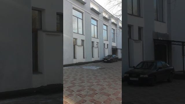 Концертный зал Шалкыма (Шалқыма) - у него хорошая акустика, находится по адресу: улица Костенко, 7 смотреть онлайн