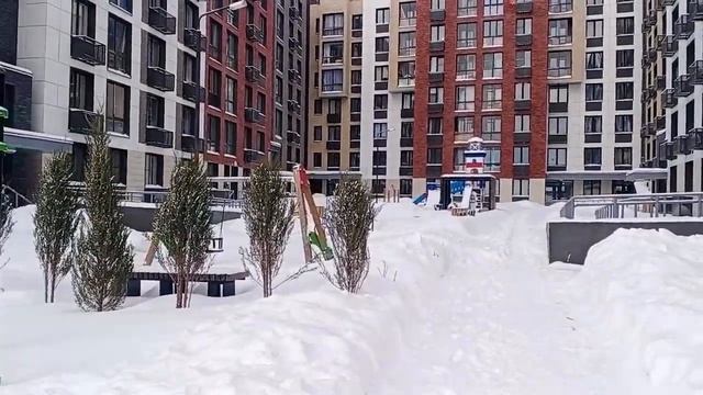 г. Москва, пос. Марушкинское, ул. Медовая долина, д. 4. Двор смотреть онлайн