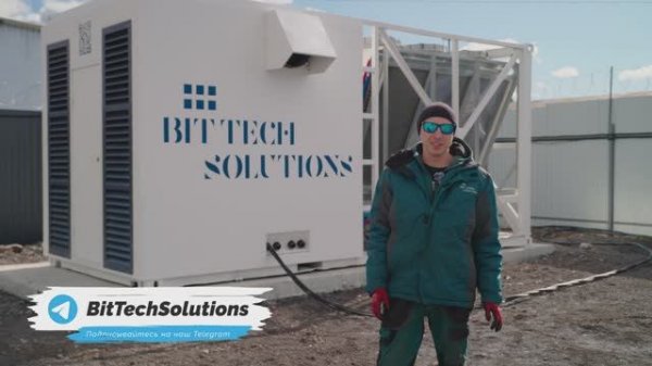 Гидро майнинг контейнер 20фт с сухой градирней.
Hydro mining container 20ft with dry cooling tower.