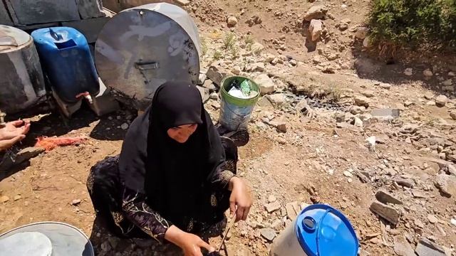 An impressive encounter: the reception of Nasib's family after Shahab's discharge from the hospital смотреть онлайн