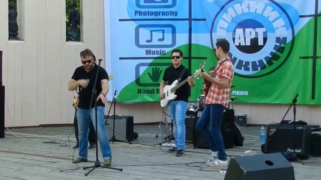 Арт-Клиника - Спокойной ночи (live in АРТ Пикник 2015) смотреть онлайн