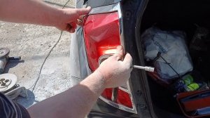 Honda FIT GK3 Снятие задних фонарей с крыльев / Honda FIT GK3 Removing taillights from fenders