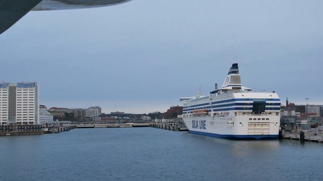 Морской порт в Таллинне и Стокгольме смотреть онлайн