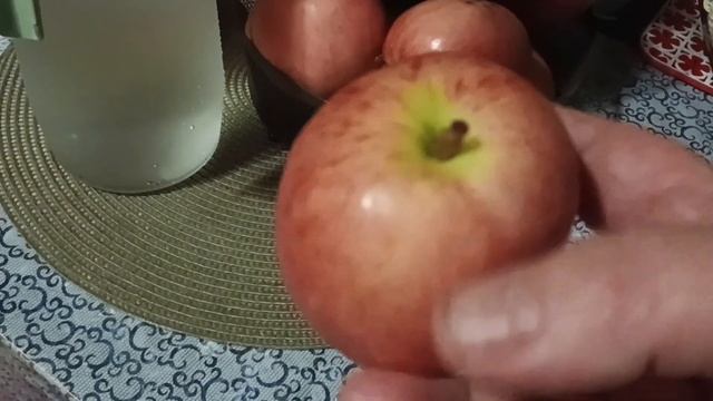 Сладости из Абхазии. Дождались дождика. Утро началось с разборок. смотреть онлайн