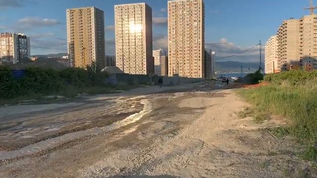 В Новороссийске снова потекли канализационные реки смотреть онлайн