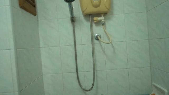 Pattaya Budget Hotel with Swimming pool under 600 baht D-apartment soi Buakhao. смотреть онлайн