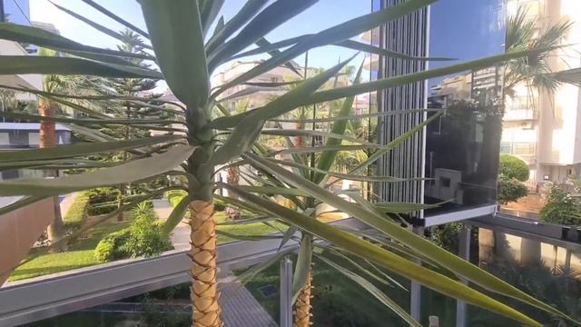 АЭРОПОРТ АНТАЛИИ ПРИОСТАНОВИЛ РАБОТУ. АНОМАЛЬНАЯ ПОГОДА В ТУРЦИИ. смотреть онлайн