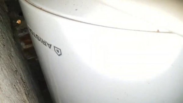 Вынес доски в подвал. Разгребаю квартиру от хлама. Что у меня в подвале