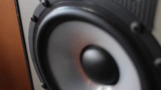 Paradigm Monitor 5 Test