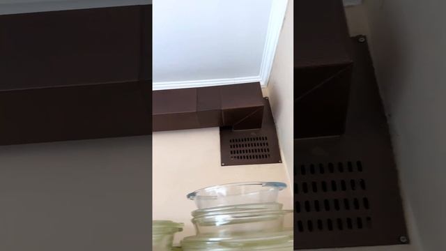 панорамные окна, советские радиаторы, заряженная вода, как Вы думаете где мы? смотреть онлайн