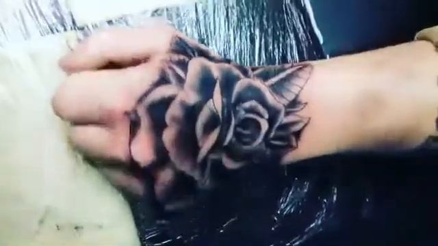 Show tattoo Tatuando uma rosa na mão ( tattoo hand ) ByFelíciapontes смотреть онлайн