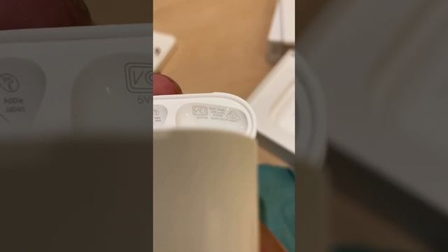 Apple AirPods 2nd Generation Wireless Charging Case - How To Check They Are Genuine смотреть онлайн