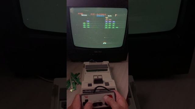 ЛЕГЕНДАРНАЯ ИГРА ДЕНДИ #игрынаденди #детство90-х #dendy #8bit #famicom #sega #денди #16bit #nes смотреть онлайн