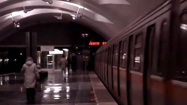 Яуза покидает Шипиловскую смотреть онлайн