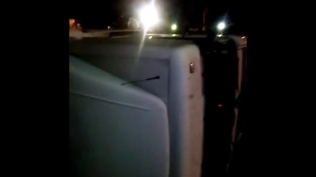 Фура с маргарином перевернулась в Саратове смотреть онлайн