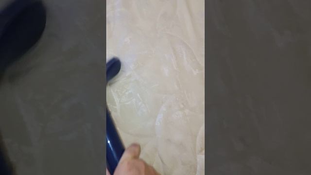 чистим матрас моющим оборудованием. Елена клининг, Краснодар смотреть онлайн