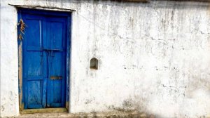 Скрип старой двери. Живой звук