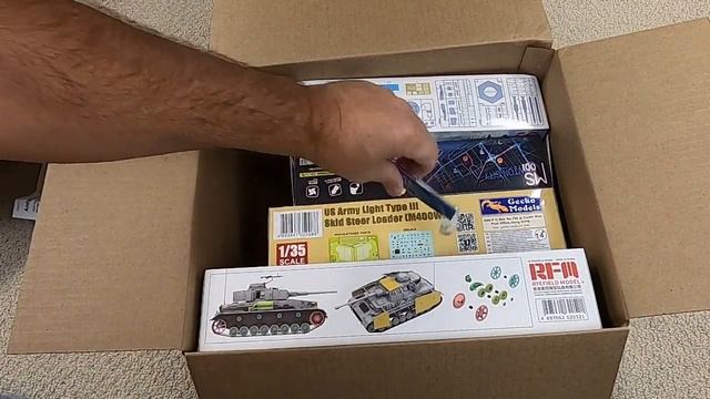 Andy's Hobby Headquarters - What you NEED to know! смотреть онлайн