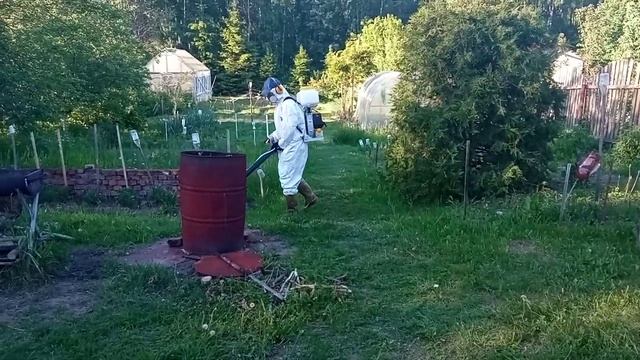 Обработка участка от комаров, борьба с сорняками смотреть онлайн
