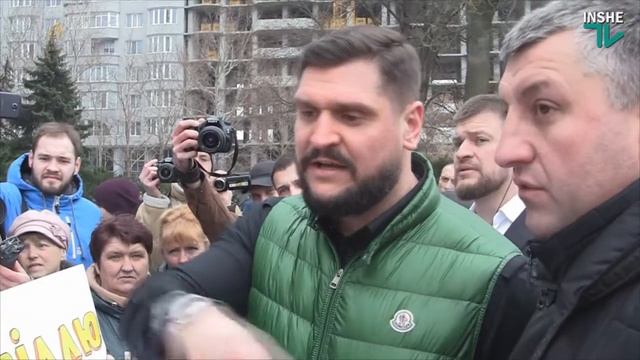 В Николаеве прошел Марш Добровольцев смотреть онлайн