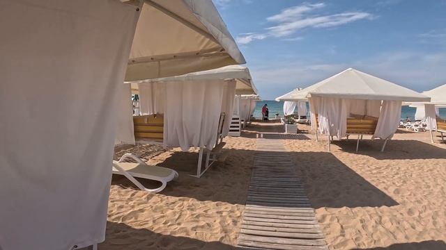 ЛУЧШИЙ ПЛЯЖ КРЫМА!? Я УДИВЛЕН ЭТИМ МЕСТОМ. ЛАЗУРНЫЙ БЕРЕГ в ЕВПАТОРИЯ КРЫМ смотреть онлайн