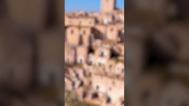 Why are these Italian houses, just ONE EURO? смотреть онлайн