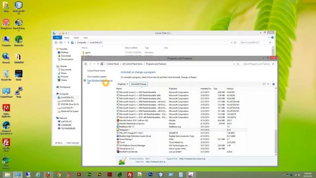 Enabling and Disabling apps/programs in windows 8 ,7,xp (hidden apps services) смотреть онлайн