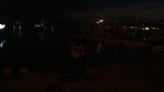 Талантливый музыкант Артем Сикатура г. Сочи. Голос 2016. Морпорт. 07.07.2016 смотреть онлайн