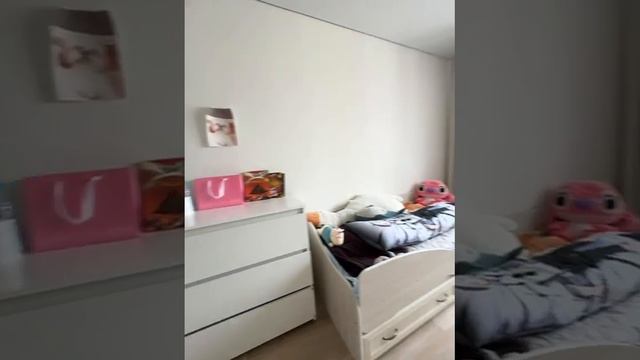 В продаже 3-х комнатная квартира. смотреть онлайн