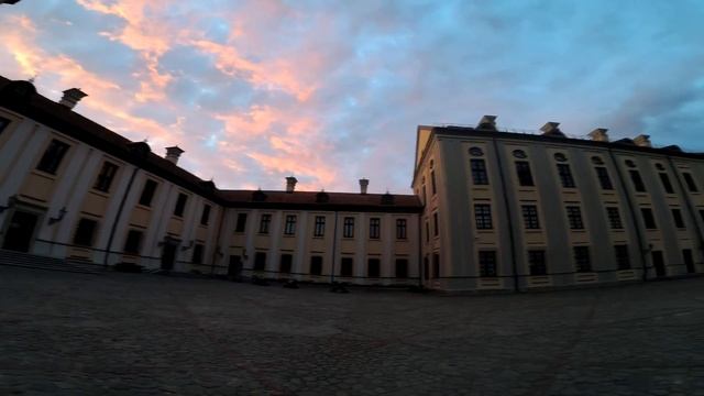 Як правесці ноч у княжацкім замку: падарожжа ў Нясвіжскі палац #СЕЛІПАЕХАЛІ смотреть онлайн