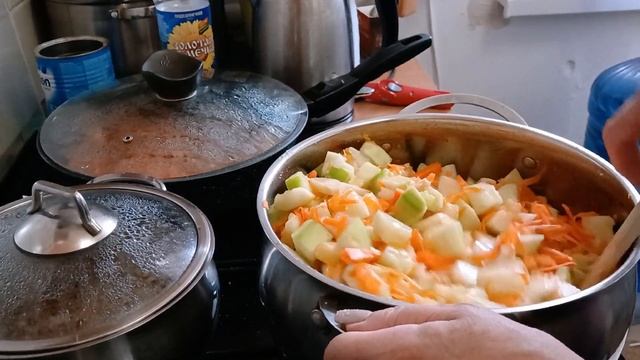 Домашняя Кабачковая Икра на зиму!Самая Вкусная икра без лишней возни Без зажарки и стерилизации! смотреть онлайн