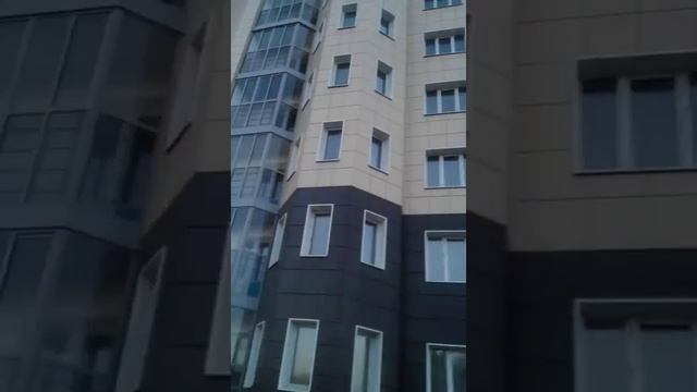 Задний двор строящегося дома по Сибиряков-Гвардейцев 44/7 смотреть онлайн