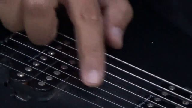 Ernie Ball Paradigm & 2 Years Elixir Nanoweb 7 Strings