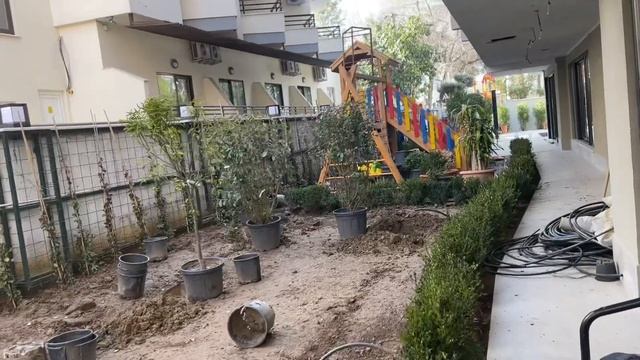 Заклали сад в свій турецькій квартирі смотреть онлайн