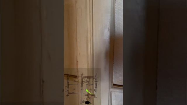 3-х.ком. Аллея Героев 1, 8/8. Сталинка . Волгоград. смотреть онлайн